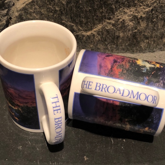 Two mugs included. THE BROADMOOR HOTEL Colorado Springs resort Maxfield Parrish. - Picture 4 of 6